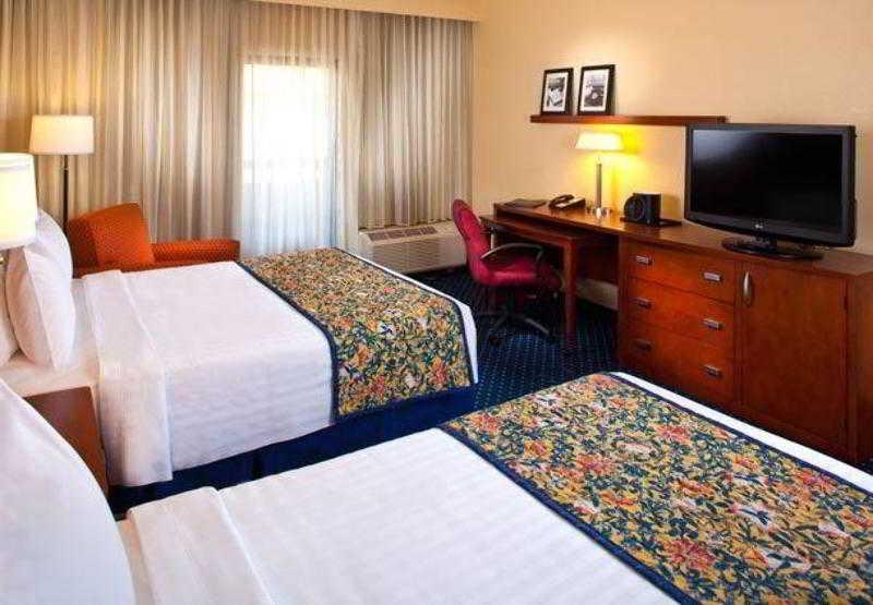 Courtyard By Marriott Little Rock West Hotel Bilik gambar